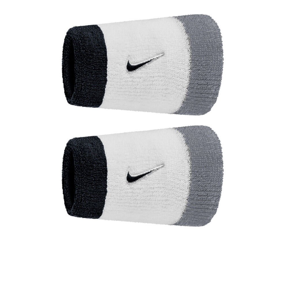 detail potítka Nike Swoosh Classic Doublewide Wristbands 2Pk