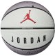detail míč basket Nike Jordan Playgound 2.0