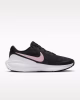 detail dámské běžecké boty Nike Wmns Revolution 8