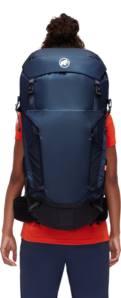 detail turistický batoh Mammut Lithium 50 Women