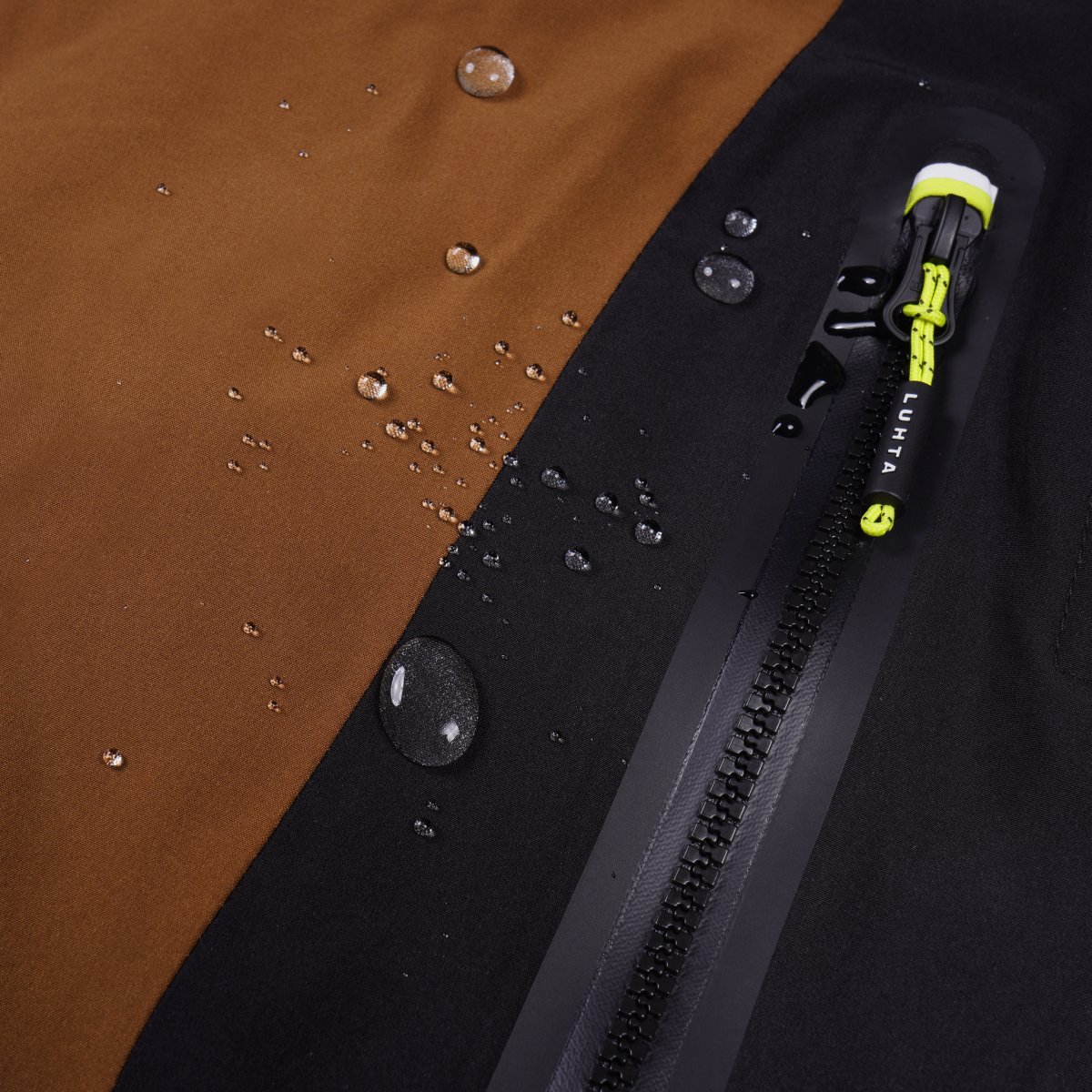 detail pánská bunda Luhta Ailigas