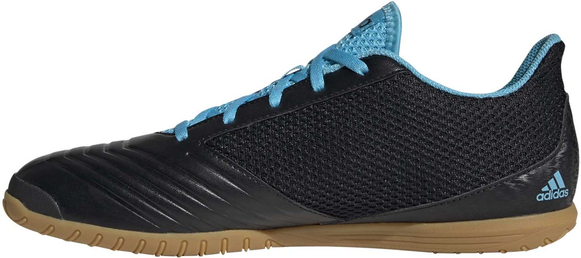 detail sálovky Adidas Predator 19.4 IN