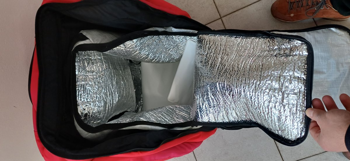 detail vyhřívaný vak na lyžáky Atomic Heated Boot Pack 230V