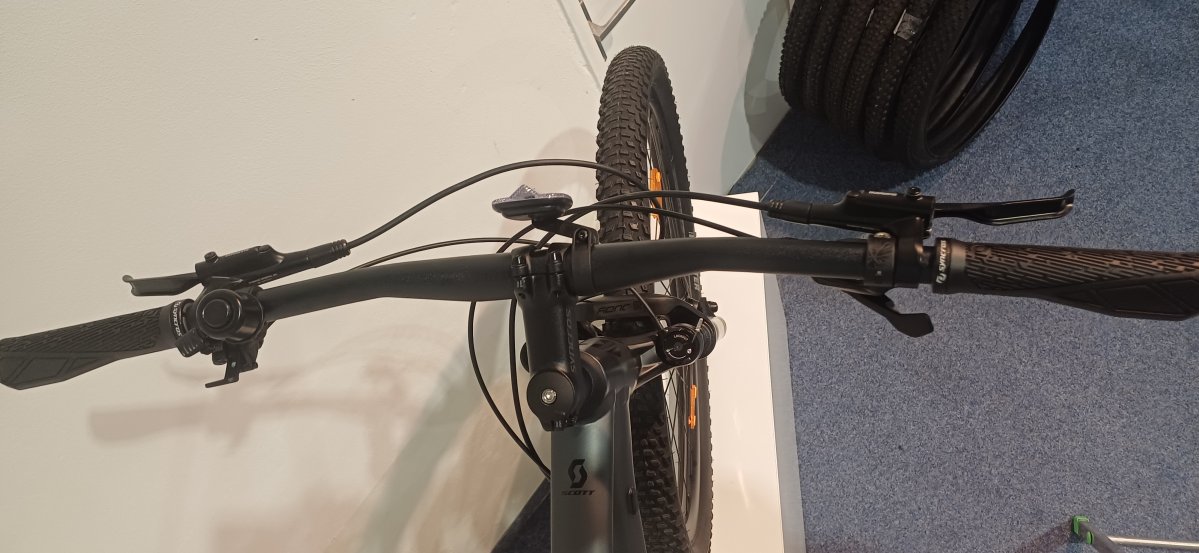 detail horské kolo Scott Aspect 910