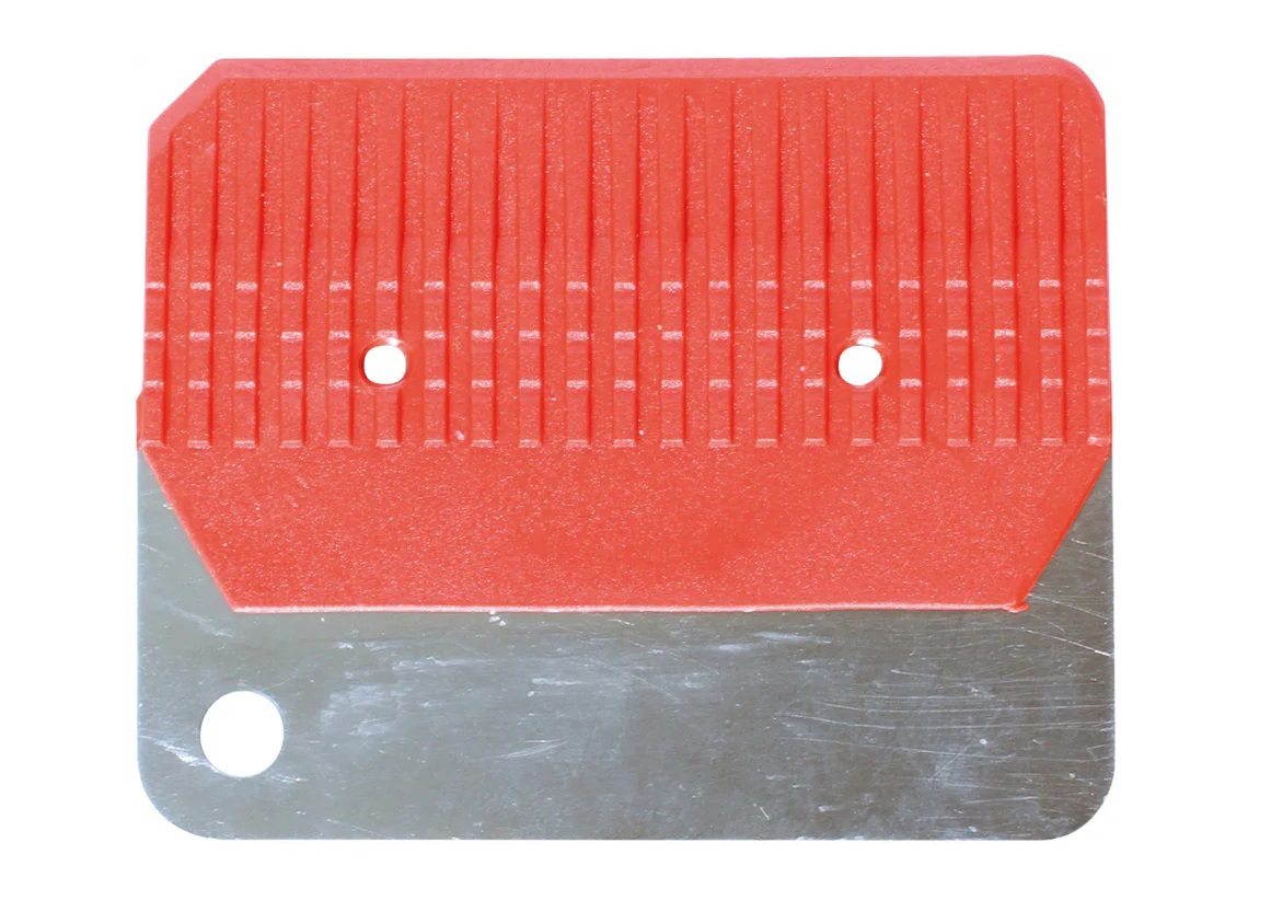 detail škrabka Swix Kovová