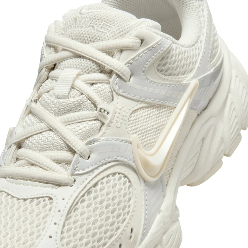 detail dámské boty Nike V5 RNR