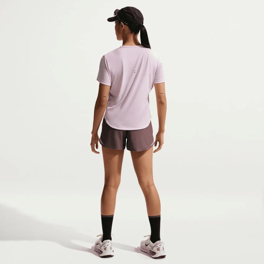 detail dámské tričko Nike Dri-Fit Tempo